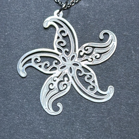 Sea star pendant - Picture 2 of 3